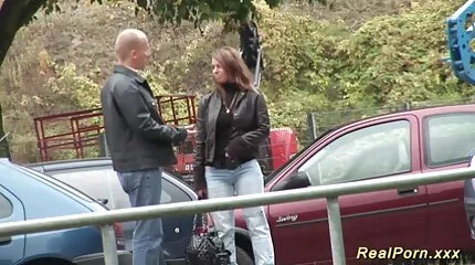 Egy nagy faszra ült. csoda punci