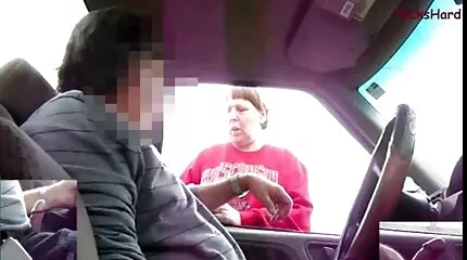 Privát anális kibaszás nagy pina porno egy csinos lánnyal szemüvegben.