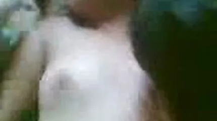 Extázisba hozza az óriás punci ügyfelet.