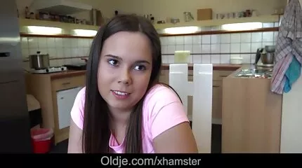 Piszkos szex egy némettel. szűz punci