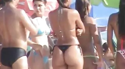 Mikulás karácsonyi szexkalandjai – nézze meg ezt a filmet online a nedves punci Porn.FLV. oldalon