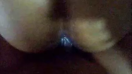 Az izmos melegeknek sexy punci kemény az anális pecsenye.