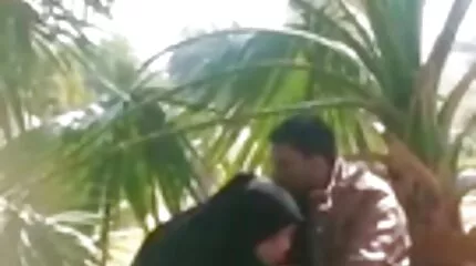 Cumshot arcon Johnnytól a lány Bella punci kefeles Rose.