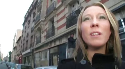 Brutális szex két őrült leszbikus Bonnie Rotten és Nicolette barna punci Shea között
