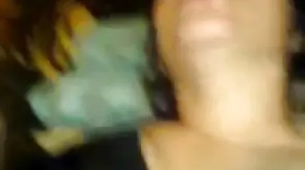 A mostohalány borotvalt punci kihagyta az órákat, és becsülettel fizetett.