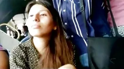 A csávó farka csodákat tesz a pinába élvezés pornó kibaszott aranyos Natalia-val.