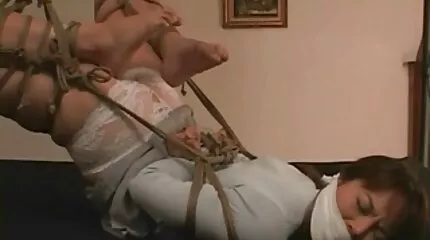 Intimitás érzéki punci nyalás közös megegyezéssel.